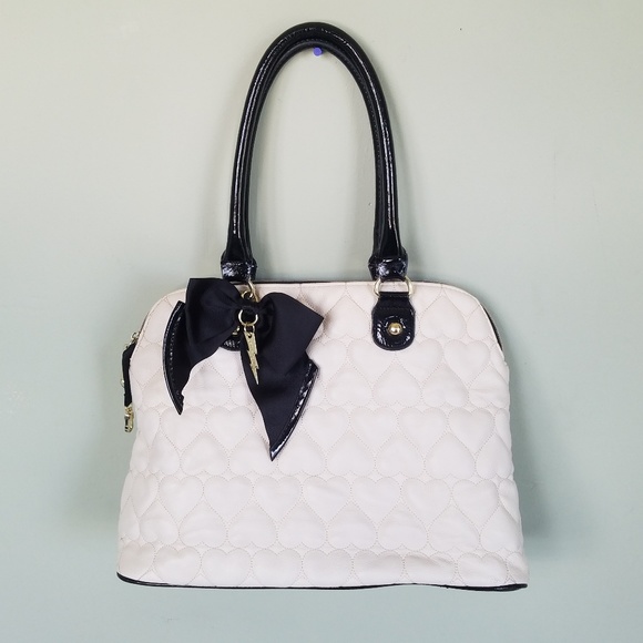 Betsey Johnson Handbags - Betsey Johnson Heart Quilted Dome Bag
